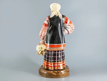 Скульптура Народности России. Тульская женщина, арт. 82.90936.00.1