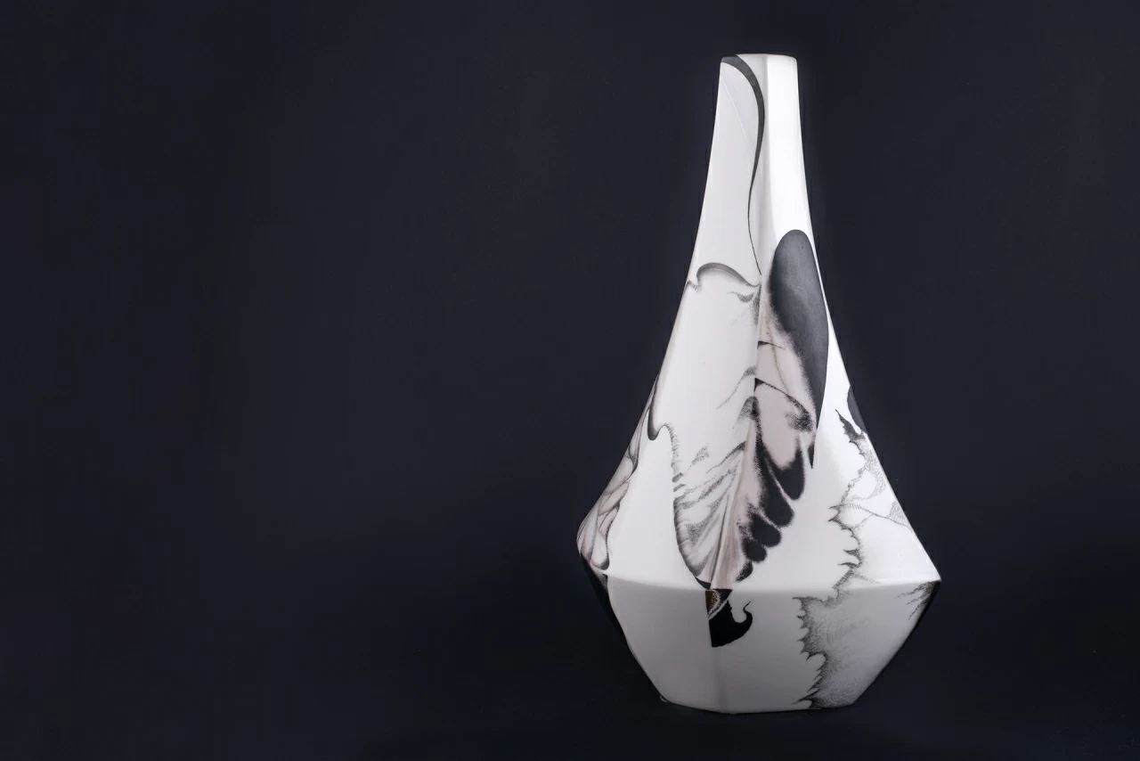 Ваза Slaid на форме Вектор, арт 60.01878.00.1, 