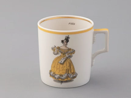 Чашка с блюдцем чайная 220 мл форма Гербовая рисунок Modes de Paris 1835 арт. 81.25416.00.1