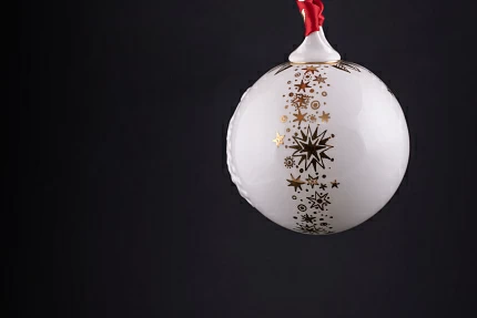Елочная игрушка Шар с елкой, рисунок Звездопад, арт 60.21172.00.1