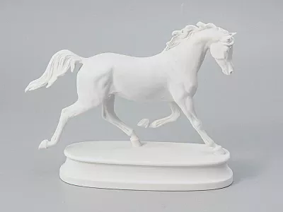 Конь Арабской породы Белый в подарочной упаковке арт. 81.18628.00.1