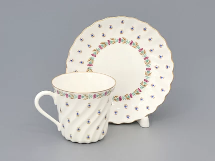 Чашка с блюдцем кофейная 155 мл форма Витая рисунок Голубые ягодки арт. 81.13975.00.1