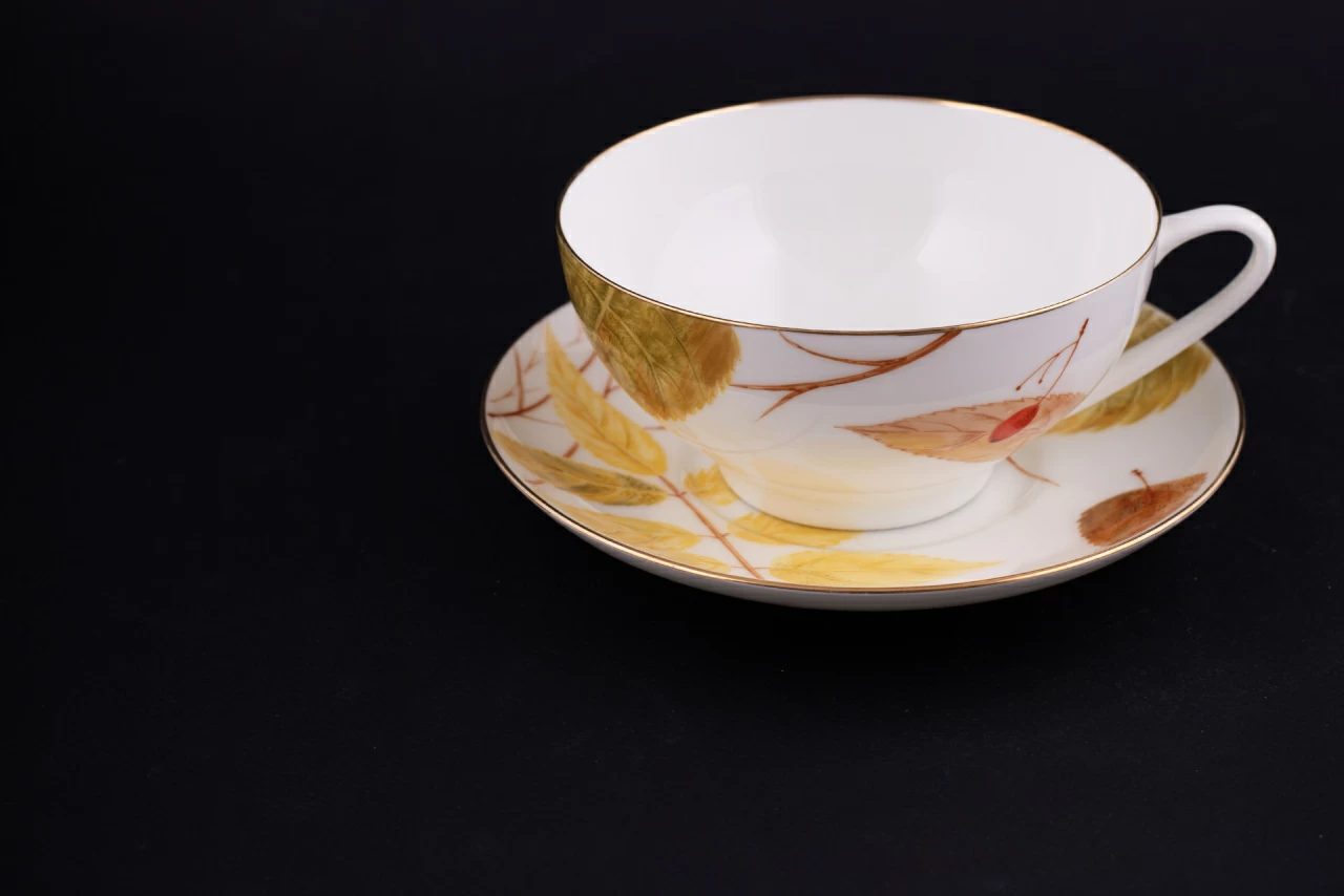 Чашка с блюдцем Золотое утро, на форме Купольная арт 61.21041.00.1,  Чашка с блюдцем Золотое утро, на форме Купольная арт 61.21041.00.1,