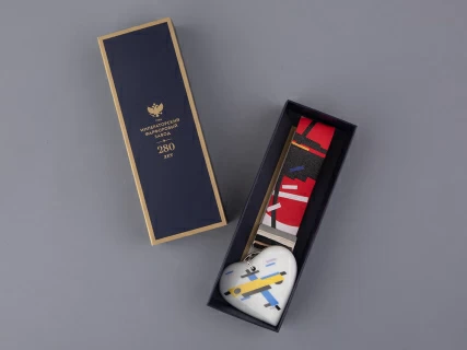 Брелок подвеска в подарочной упаковке, форма Сердечко 2, рисунок Супремы, арт 81.33238.00.1, 