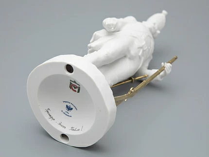 Скульптура Гренадер эпохи Павла I, в подарочной упаковке, рисунок Белый бисквит, арт 81.33429.00.1