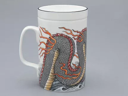 Бокал с крышкой и блюдцем в подарочной упаковке, форма top. рисунок TATTOO Dragon арт. 81.31627.00.1