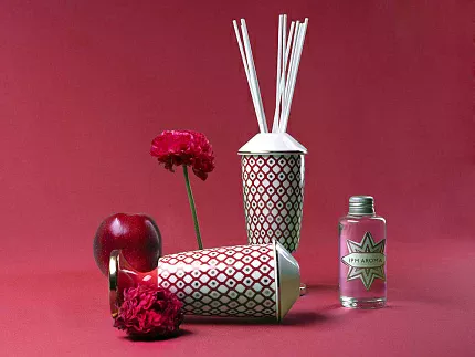 Подарочный Набор Свеча ароматическая, рисунок Скарлетт 2 аромат Черничные ночи арт. 81.32056.00.1