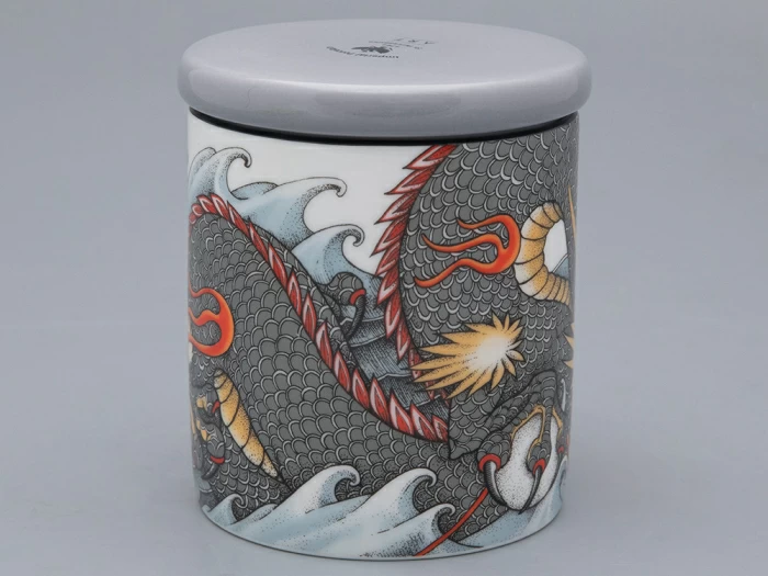 Подарочный набор Свеча форма ТОП рисунок TATTOO Dragon аромат Загадочный лес арт. 81.32067.00.1, 