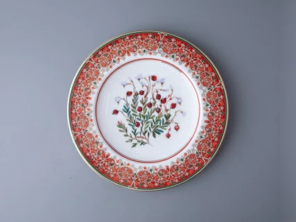 Тарелка декоративная 270 мм в подарочной упаковке форма Европейская рисунок Клюква заповедная, арт. 81.34279.00.1, 