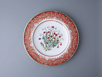 Тарелка декоративная 270 мм в подарочной упаковке форма Европейская рисунок Клюква заповедная, арт. 81.34279.00.1