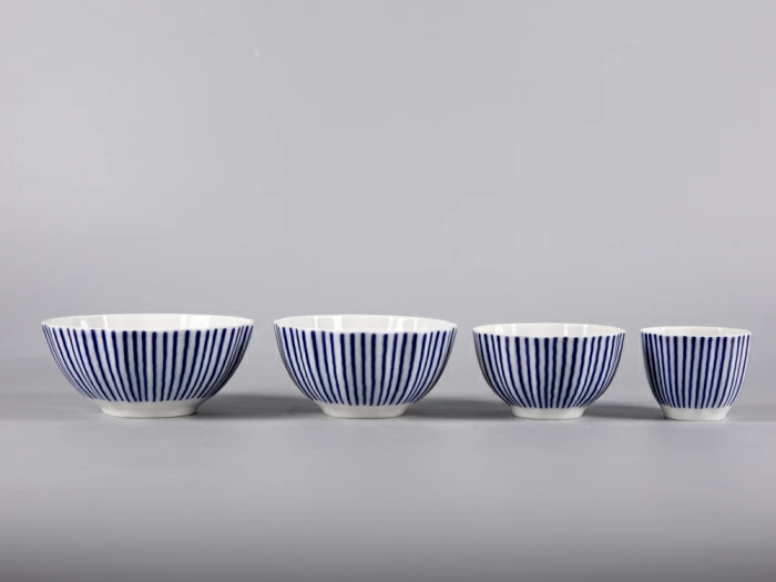 Четырех-предметный комплект Салатников, форма Тюльпан рисунок Французик, арт. 81.30806.00.1,  Четырех-предметный комплект Салатников, форма Тюльпан рисунок Французик, арт. 81.30806.00.1,