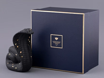 Скульптура форма Кобра, большой размер, в подарочной упаковке, рисунок Черное золото, арт. 81.32914.00.1 Скульптура форма Кобра, большой размер, в подарочной упаковке, рисунок Черное золото, арт. 81.32914.00.1