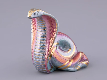 Скульптура форма Кобра, большой размер, в подарочной упаковке, рисунок Восход, арт. 81.32813.00.1, 