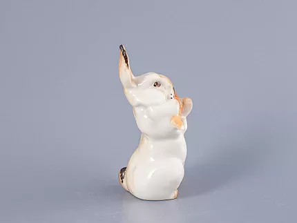 Скульптура Заяц с морковкой № 3 арт. 82.01964.00.1