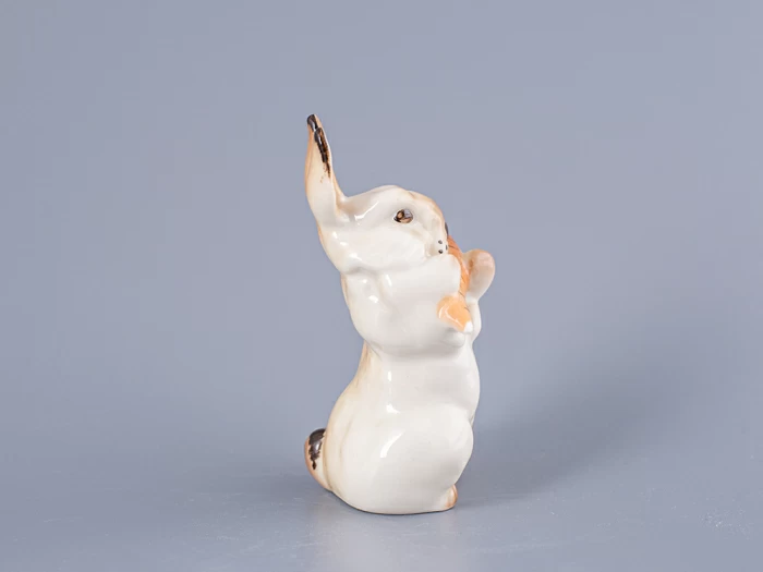 Скульптура Заяц с морковкой № 3 арт. 82.01964.00.1, 