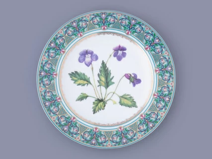 Тарелка декоративная в подарочной упаковке 270 мм, форма Европейская, рисунок Фиалка надрезанная, арт. 81.32669.00.1,  Тарелка декоративная в подарочной упаковке 270 мм, форма Европейская, рисунок Фиалка надрезанная, арт. 81.32669.00.1,