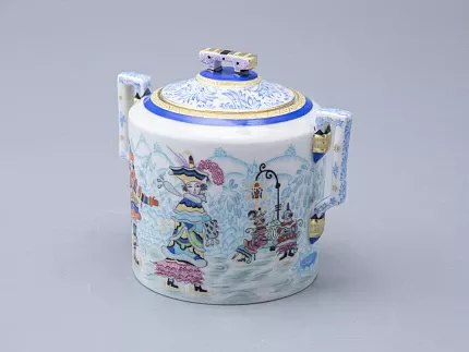 Сервиз чайный форма Гербовая рисунок Зимние забавы, 4 персоны 10 предметов арт. 81.20899.00.1