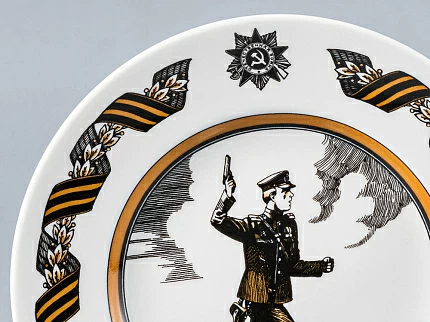 Декоративная тарелка 150 мм форма Гладкая рисунок Офицер морской пехоты арт. 80.81723.00.1 Декоративная тарелка 150 мм форма Гладкая рисунок Офицер морской пехоты арт. 80.81723.00.1