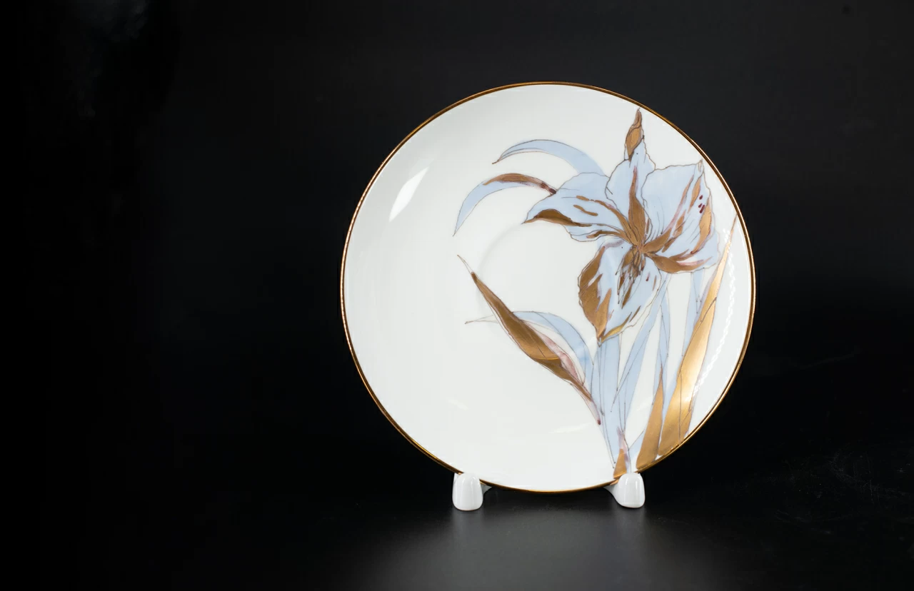 Чашка с блюдцем Любимые Цветы Модерна, на форме Весенняя, арт 61.21000.00.1, 