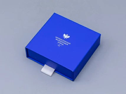 Елочная игрушка в подарочной упаковке форма Лошадка рисунок Красная, арт. 81.34341.00.1,  Елочная игрушка в подарочной упаковке форма Лошадка рисунок Красная, арт. 81.34341.00.1,