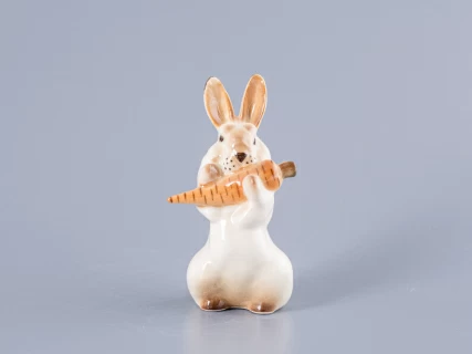 Скульптура Заяц с морковкой № 4 арт. 82.01965.00.1, 