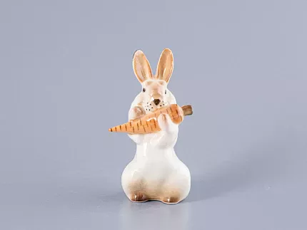 Скульптура Заяц с морковкой № 4 арт. 82.01965.00.1