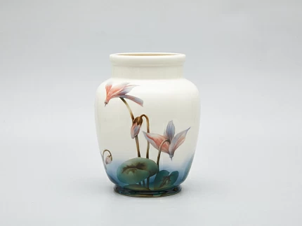 Ваза рисунок Цикламен, форма Китайская малого размера, арт 80.63514.00.1 Ваза рисунок Цикламен, форма Китайская малого размера, арт 80.63514.00.1