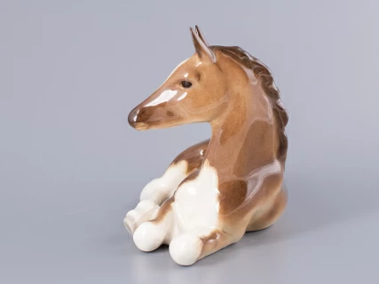 Скульптура Жеребенок лежащий (гнедой) арт. 82.01030.00.1, 