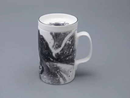 Бокал с блюдцем и крышкой 400 мл в подарочной упаковке, форма top рисунок Черный мустанг, арт 81.34276.00.1, 