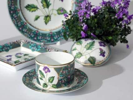 Чашка с блюдцем 250 мл в подарочной упаковке форма Соло, рисунок, Фиалка надрезанная, арт. 81.32656.00.1,  Чашка с блюдцем 250 мл в подарочной упаковке форма Соло, рисунок, Фиалка надрезанная, арт. 81.32656.00.1,