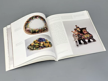 Альбом "Три века совершенства. Императорский фарфор", английский, арт 14.00868.05