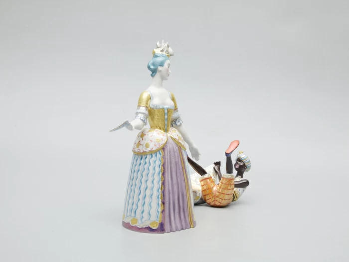 Скульптура Дама с арапчонком Петровская Ассамблея арт. 82.51222.00.1,  Скульптура Дама с арапчонком Петровская Ассамблея арт. 82.51222.00.1,