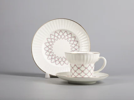 Трехпредметный комплект чайный форма Волна рисунок Розовая сетка 155 мл арт. 81.14622.00.1, 