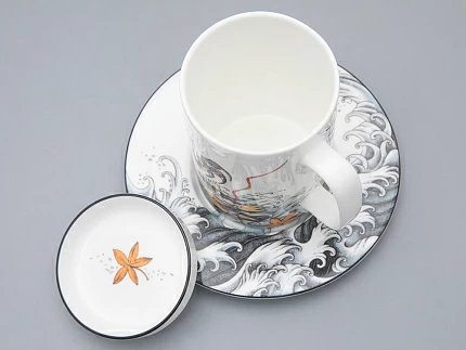 Бокал с крышкой и блюдцем в подарочной упаковке, форма top. рисунок TATTOO Dragon арт. 81.31627.00.1