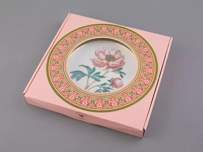 Тарелка декоративная 270 мм в подарочной упаковке, форма Европейская, рисунок Дивный Пион, арт. 81.32771.00.1, 