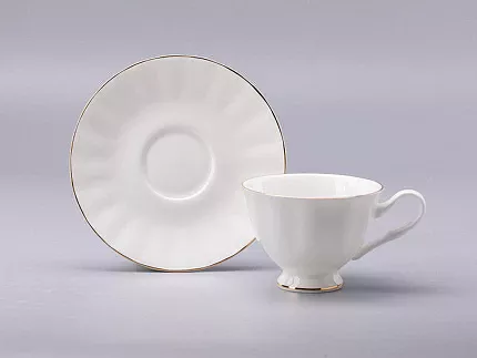 Чашка с блюдцем чайная форма Нега рисунок Золотая лента арт. 81.20571.00.1