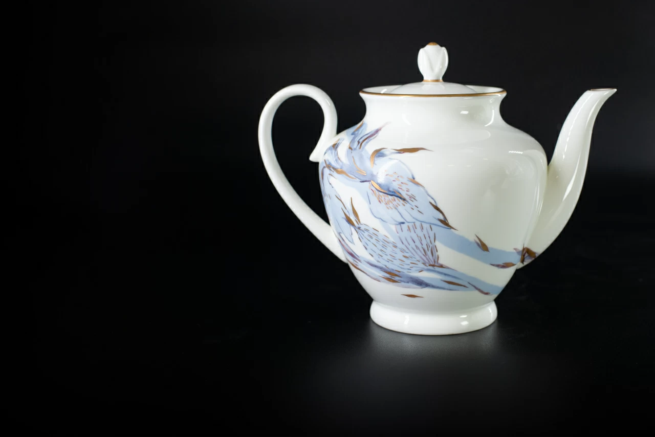 Чайник заварочный Любимые цветы модерна на форме Весенняя, арт 60.14788.00.1, 