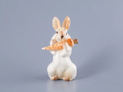Скульптура Заяц с морковкой № 3 арт. 82.01964.00.1, 