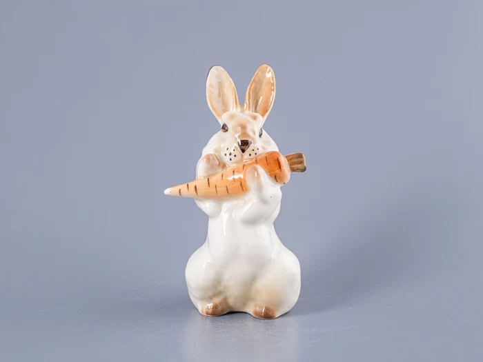 Скульптура Заяц с морковкой № 3 арт. 82.01964.00.1, 