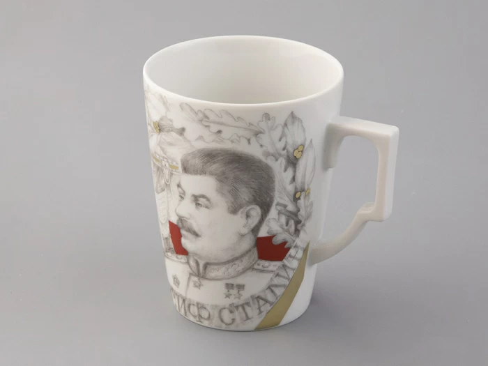 Бокал с блюдцем в подарочной упаковке, форма Гранд, рисунок Маршалы Победы. Иосиф Сталин, арт. 81.33241.00.1, 