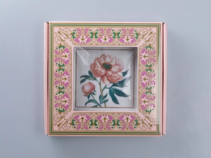 Подставка для мелочей в подарочной упаковке, форма Квадратная, рисунок Дивный Пион, арт 81.34212.00.1, 