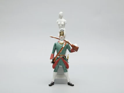 Скульптура Солдат и Венера Петровская Ассамблея арт. 82.51223.00.1, 