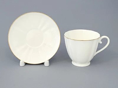 Чашка с блюдцем чайная 200 мл форма Гвоздика рисунок Золотой кантик арт. 81.13929.00.1