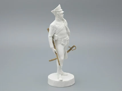 Скульптура Гусар эпохи АлександраI, в подарочной упаковке, рисунок Белый бисквит, арт 81.33423.00.1, 