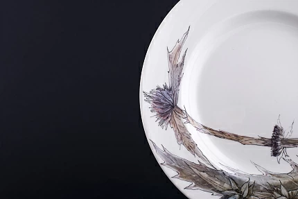 Тарелка Цветущие колючки на форме Плоская арт 60.13554.00.1