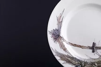 Тарелка Цветущие колючки на форме Плоская арт 60.13554.00.1