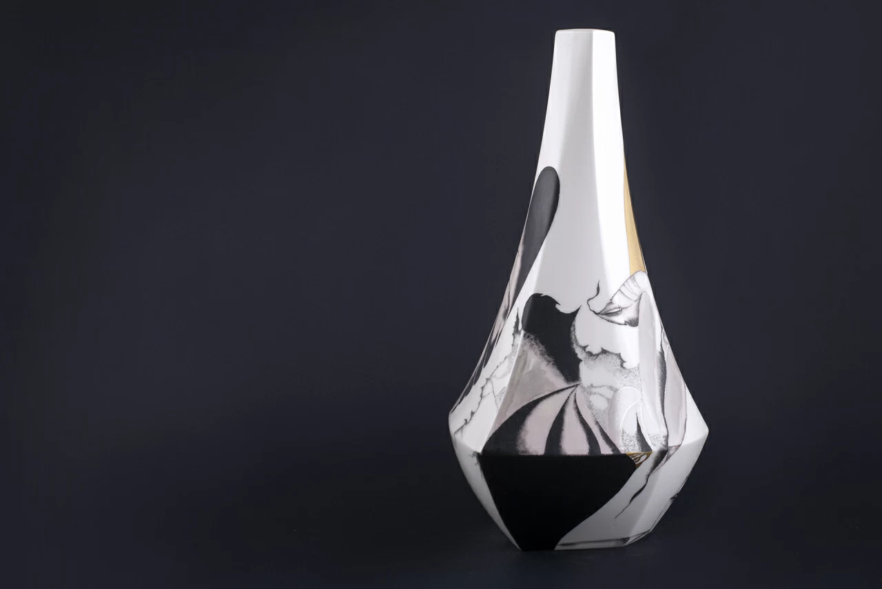 Ваза Slaid на форме Вектор, арт 60.01878.00.1, 