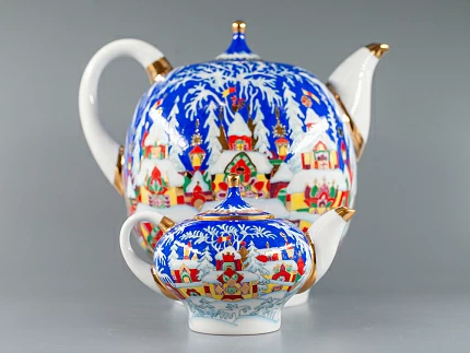 Комплект чайников форма Новгородский рисунок Зимняя сказка арт. 81.13998.00.1 Комплект чайников форма Новгородский рисунок Зимняя сказка арт. 81.13998.00.1