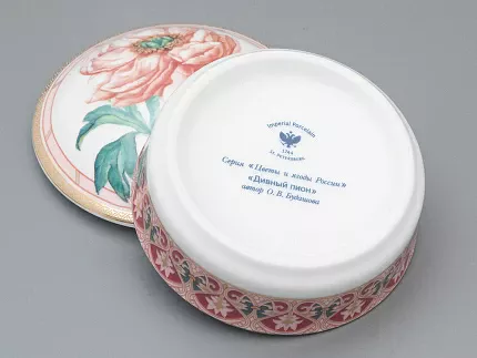 Туалетная коробочка в подарочной упаковке, форма Круглая, рисунок Дивный пион, арт 81.33188.00.1