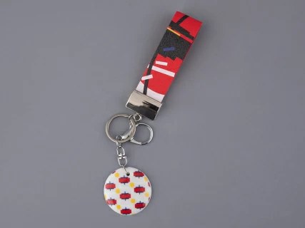 Брелок подвеска в подарочной упаковке, форма Круг, рисунок Суетон 1, арт 81.33235.00.1, 